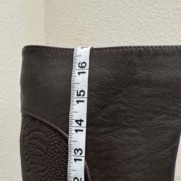 Easy Street Dark Brown Over the Knee Boots size 7 1/2 narrow - Picture 11 of 14
